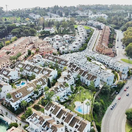 Luxury Golden Mile Townhouse Near Puente - Eaw Homes *