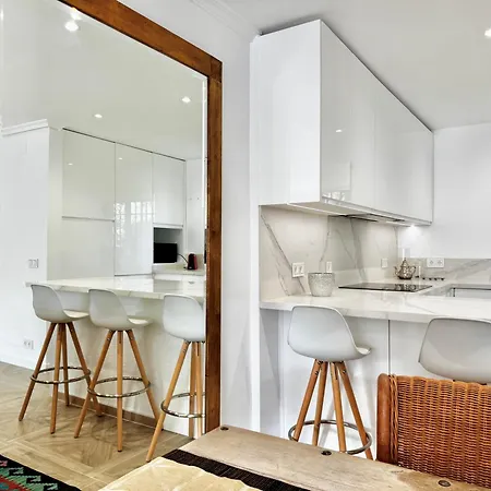 Luxury Golden Mile Townhouse Near Puente - Eaw Homes *