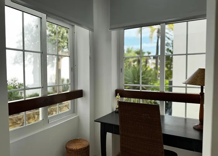 Luxury Golden Mile Townhouse Near Puente - Eaw Homes Марбелья