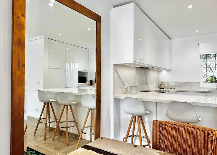 Luxury Golden Mile Townhouse Near Puente - Eaw Homes *