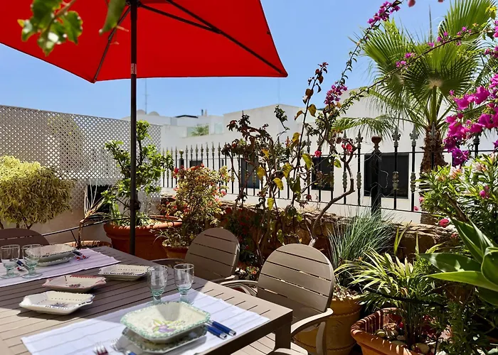 Будинок відпочинку Luxury Golden Mile Townhouse Near Puente - Eaw Homes Марбелья