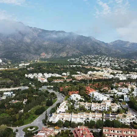 度假居 Luxury Golden Mile Townhouse Near Puente - Eaw Homes 马尔韦利亚