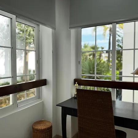 Luxury Golden Mile Townhouse Near Puente - Eaw Homes 马尔韦利亚