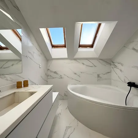 Luxury Golden Mile Townhouse Near Puente - Eaw Homes