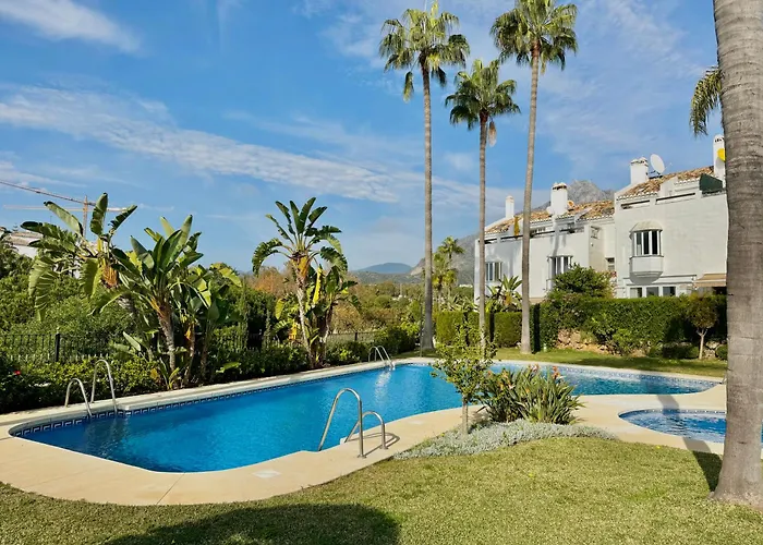 Luxury Golden Mile Townhouse Near Puente - Eaw Homes Tatil Evi Marbella